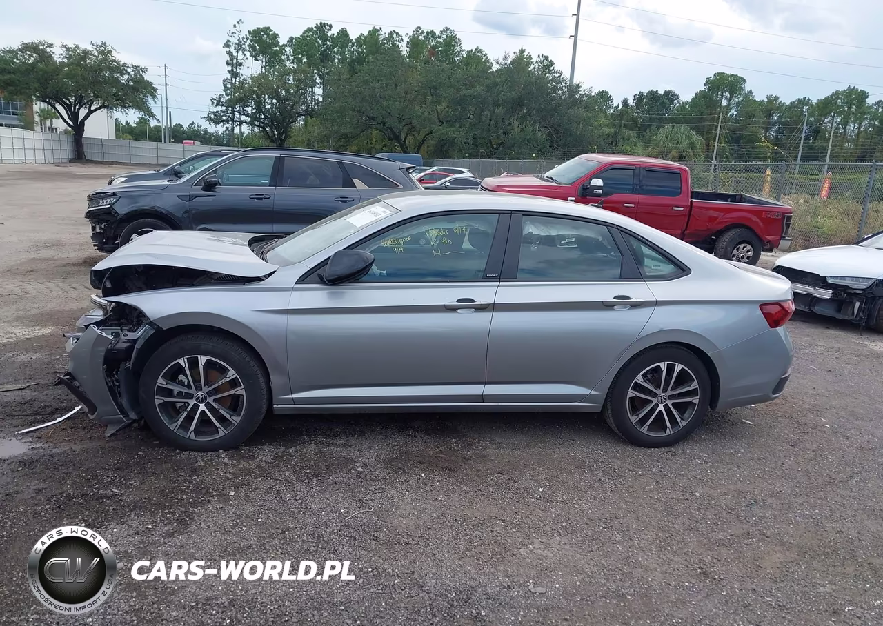 2025 Volkswagen Jetta 1.5T Sport VIN:3VWBX7BU0SM048916 - 14