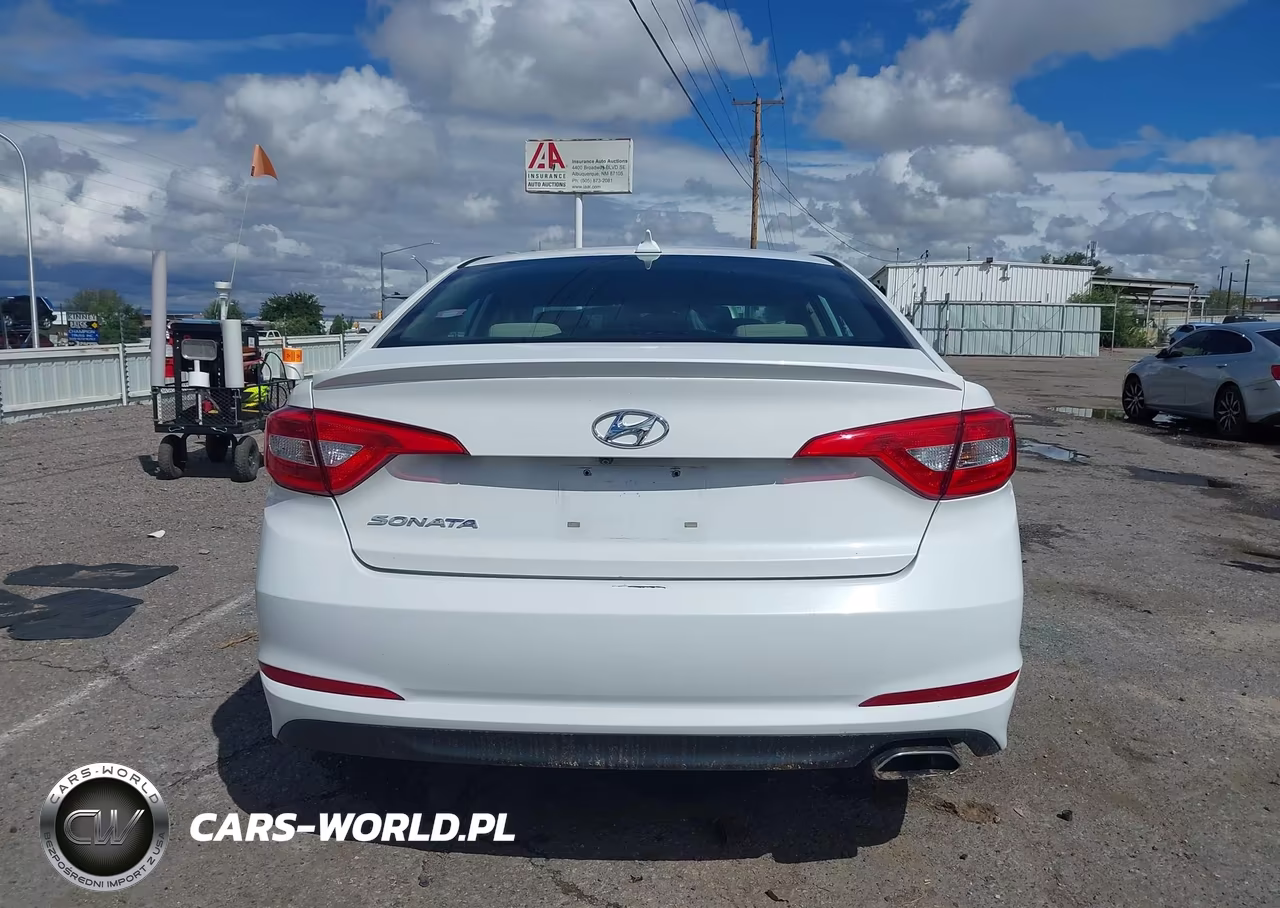 2015 Hyundai Sonata Se VIN:5NPE24AF1FH018836 - 17