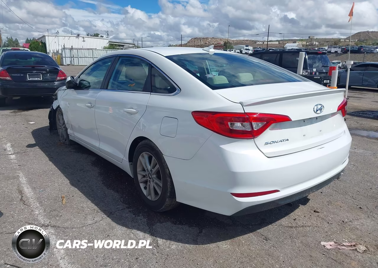 2015 Hyundai Sonata Se VIN:5NPE24AF1FH018836 - 3