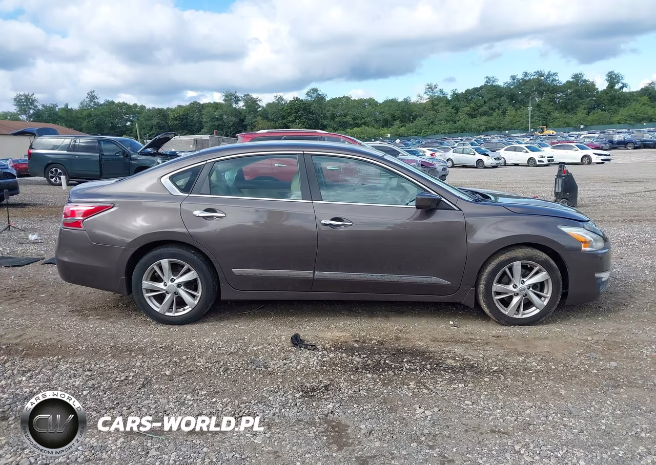 2015 Nissan Altima 2.5 Sv VIN:1N4AL3AP9FC112978 - 13