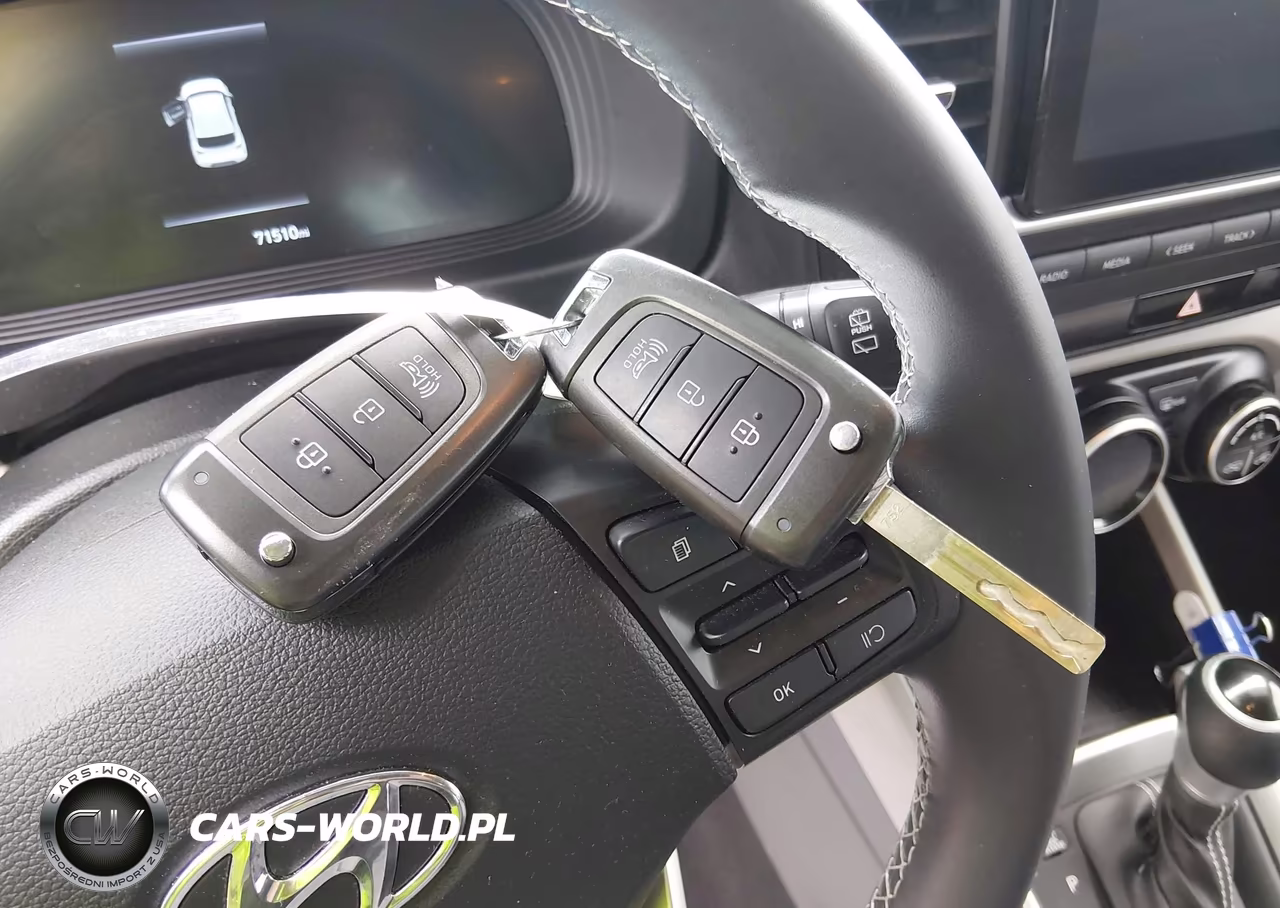 2023 Hyundai Venue Sel VIN:KMHRC8A35PU258373 - 11