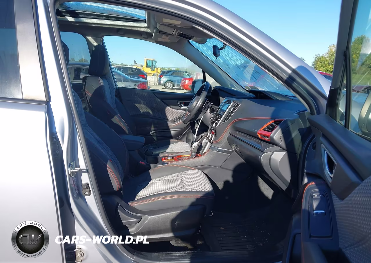 2019 Subaru Forester Sport VIN:JF2SKAJC8KH527386 - 5