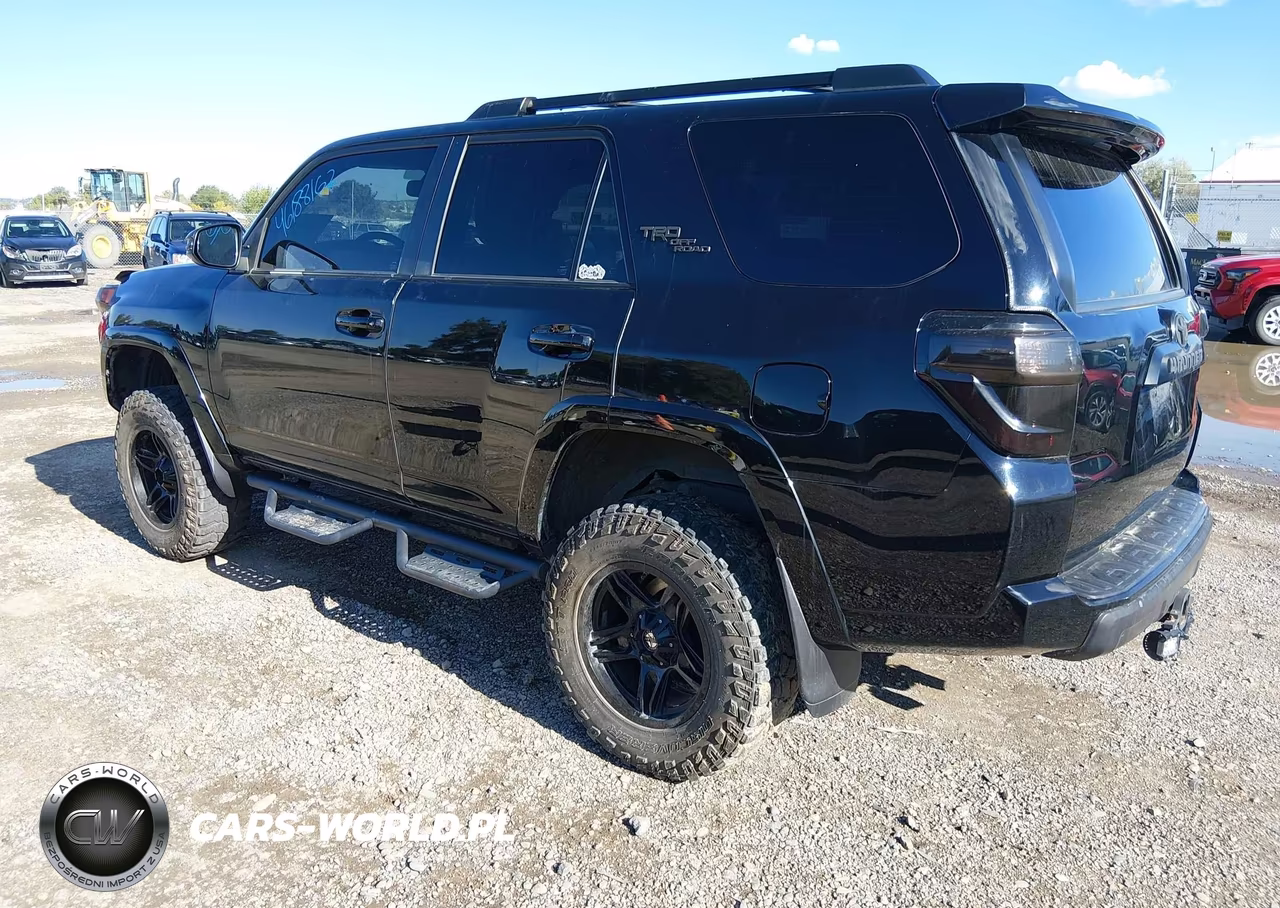 2020 Toyota 4Runner Trd Off Road Premium VIN:JTEBU5JRXL5830396 - 3