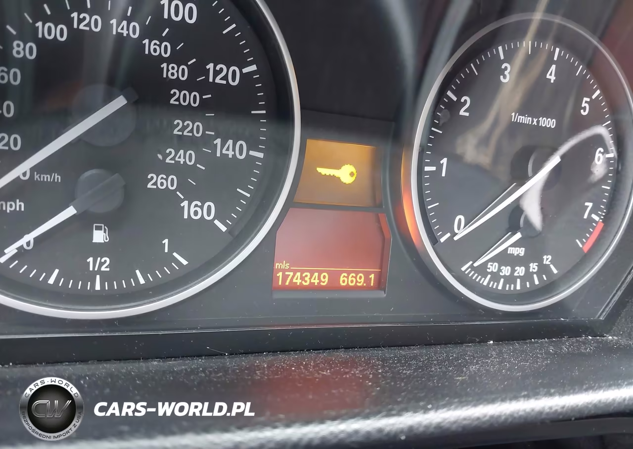2008 BMW 3 Series 328Xi VIN:WBAVC935X8K044593 - 16