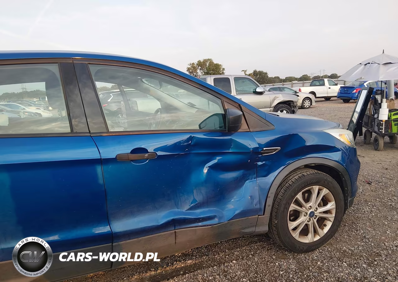 2017 Ford Escape S VIN:1FMCU0F74HUA27157 - 6
