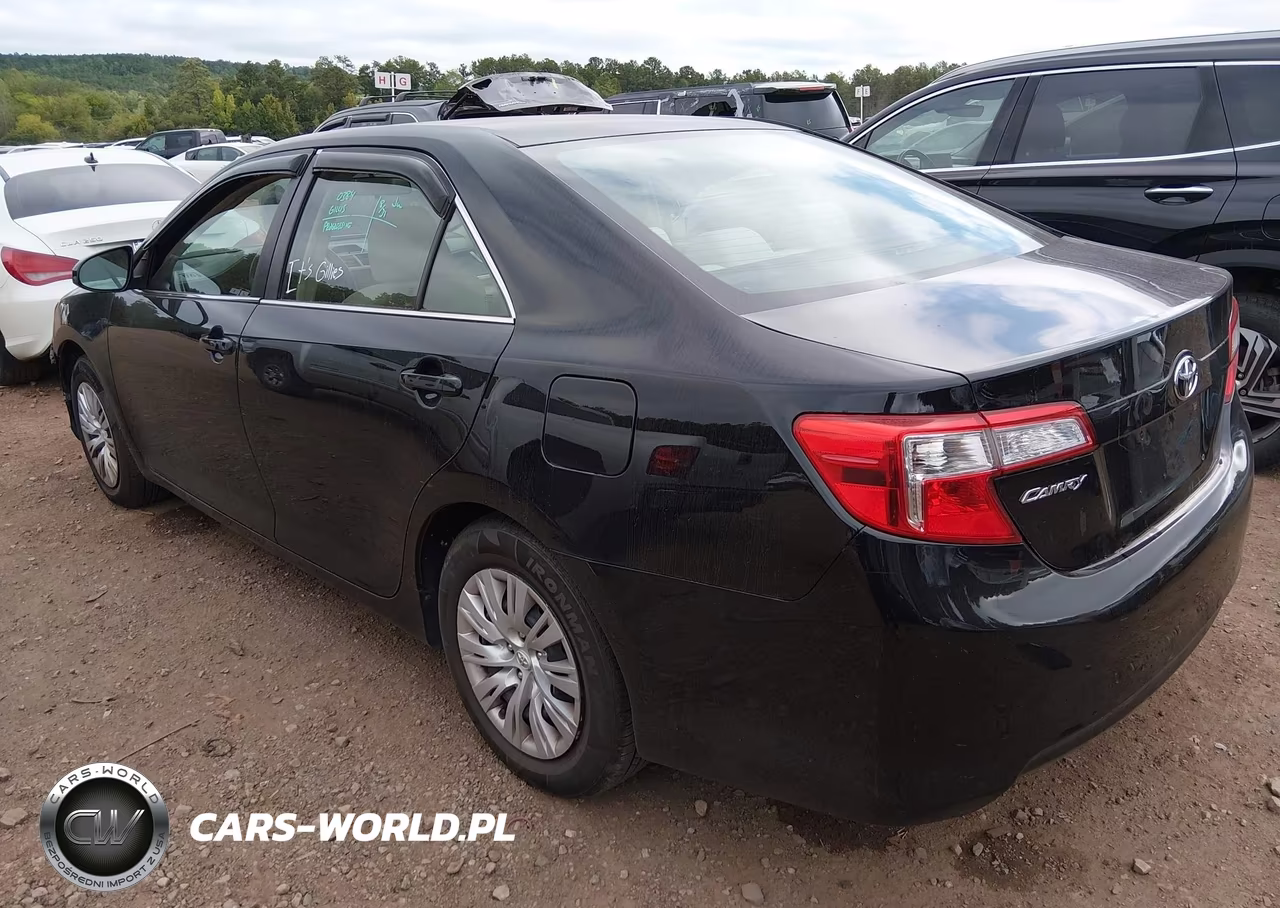 2014 Toyota Camry L VIN:4T1BF1FK4EU779257 - 3