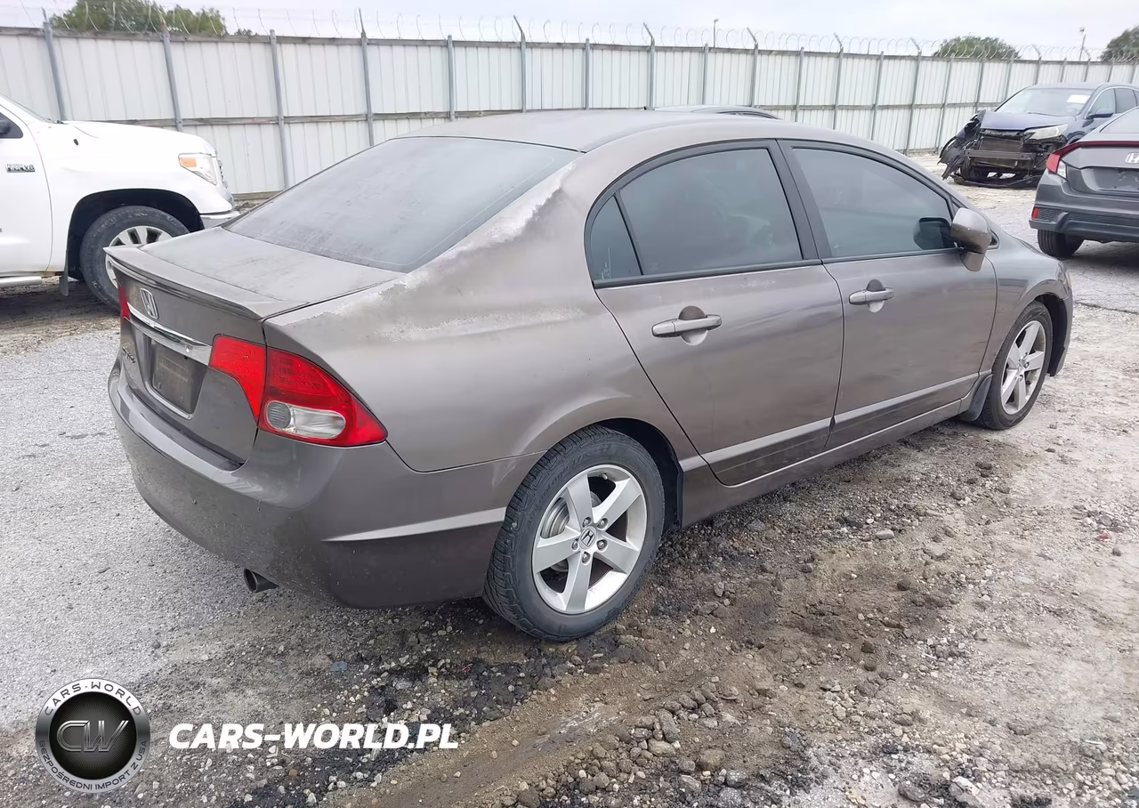 2009 Honda Civic Sdn Lx-S VIN:2HGFA16679H528587 - 4