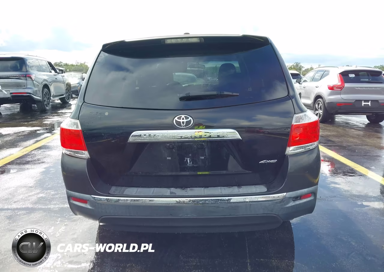 2012 Toyota Highlander Base V6 VIN:5TDBK3EH5CS130070 - 16
