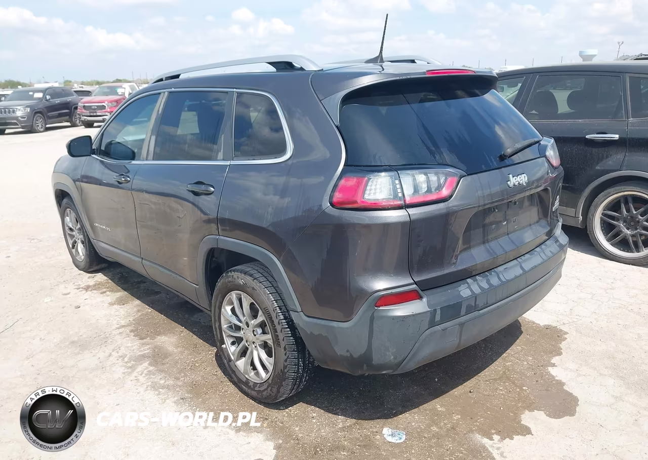 2019 Jeep Cherokee Latitude Plus Fwd VIN:1C4PJLLB6KD129639 - 3