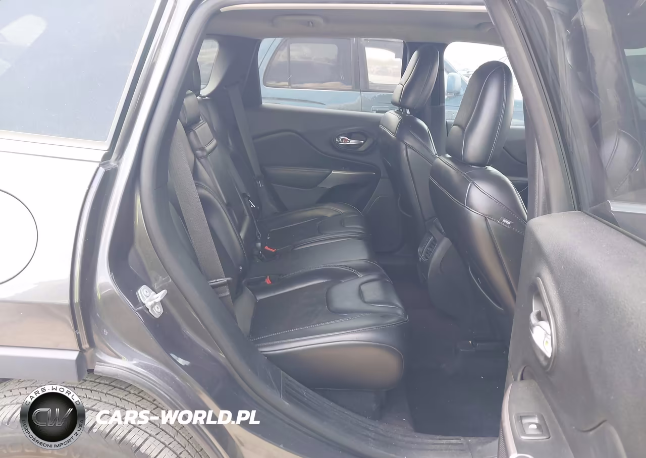 2019 Jeep Cherokee Latitude Plus Fwd VIN:1C4PJLLB6KD129639 - 8