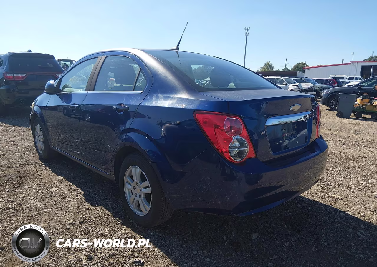 2013 Chevrolet Sonic Lt VIN:1G1JC5SH3D4220218 - 3