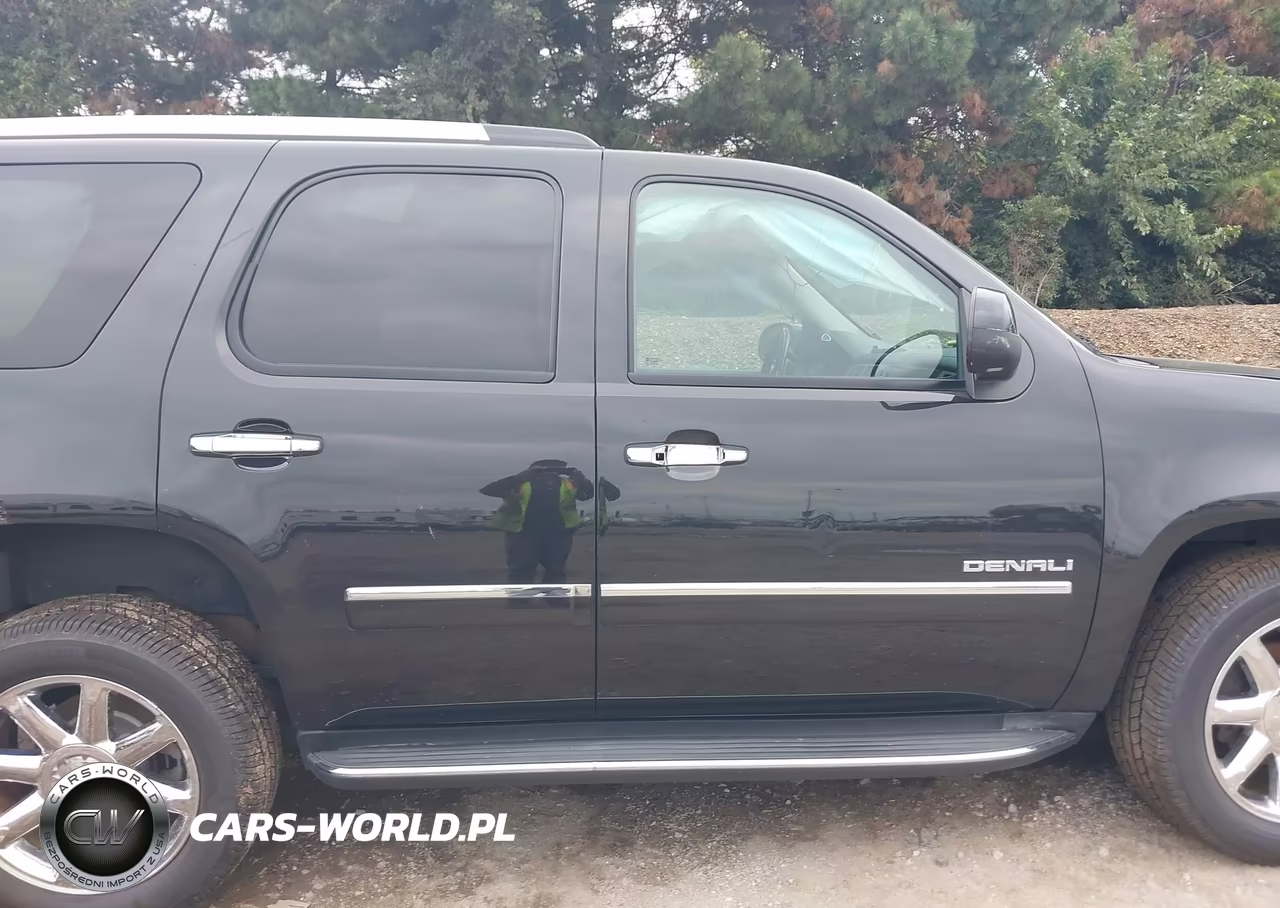 2013 GMC Yukon Denali VIN:1GKS2EEF4DR304810 - 13