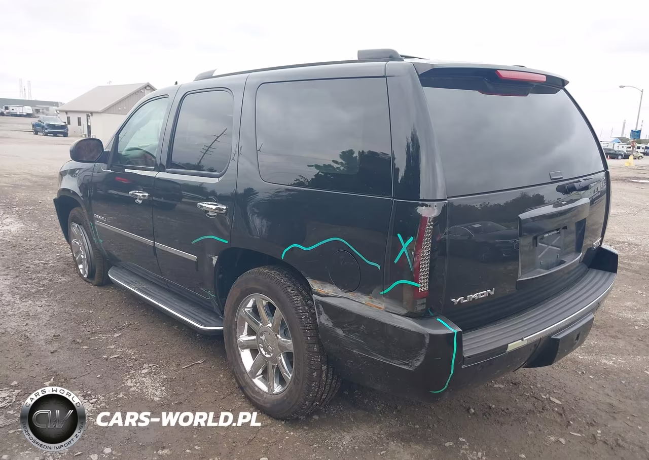2013 GMC Yukon Denali VIN:1GKS2EEF4DR304810 - 3
