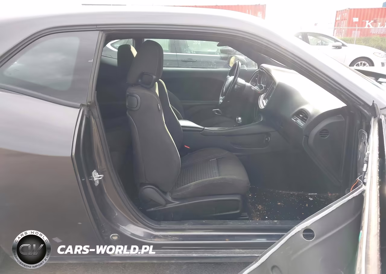 2019 Dodge Challenger Sxt VIN:2C3CDZAG7KH708363 - 5
