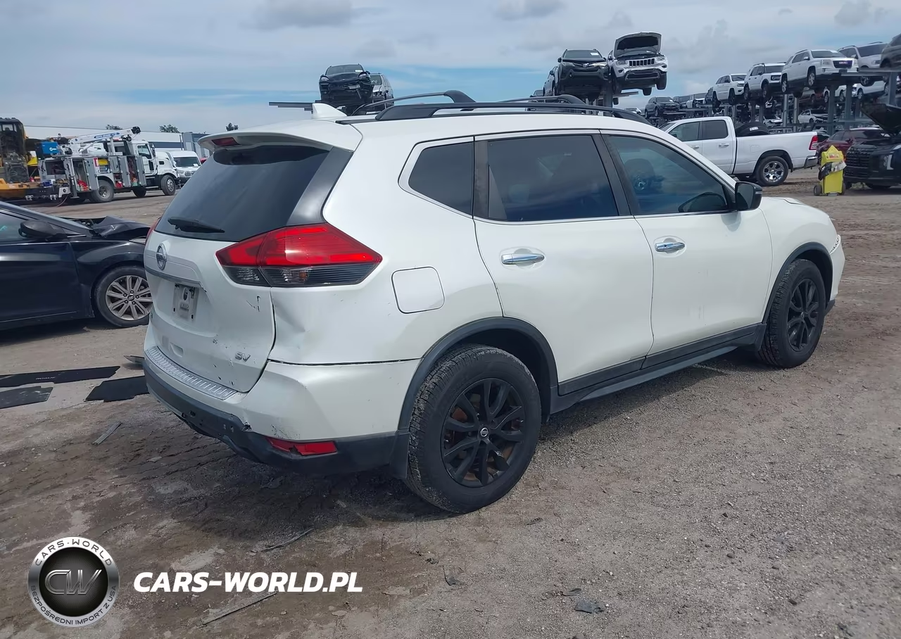 2017 Nissan Rogue Sv VIN:5N1AT2MT0HC897032 - 4