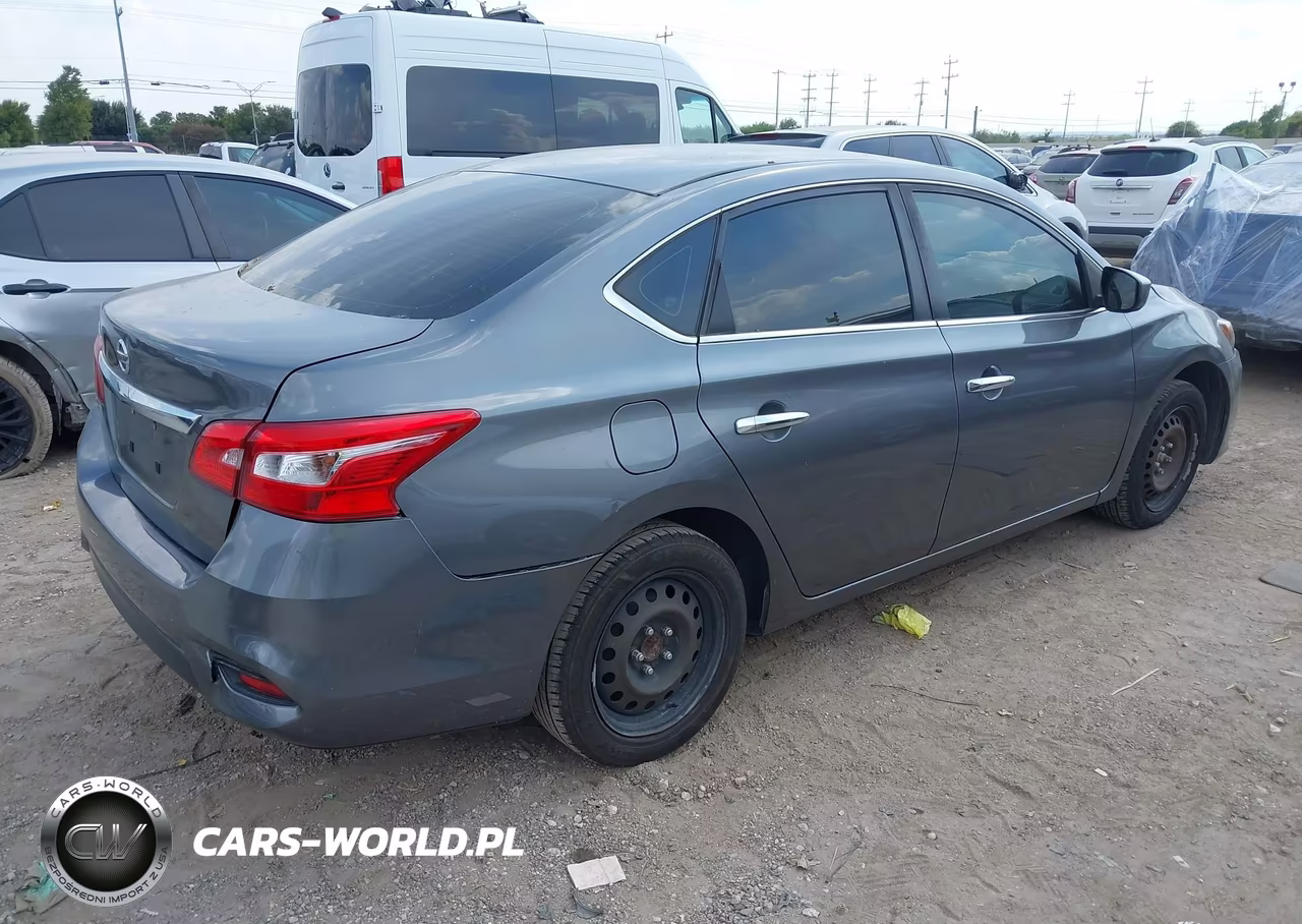 2018 Nissan Sentra S VIN:3N1AB7APXJY341919 - 4