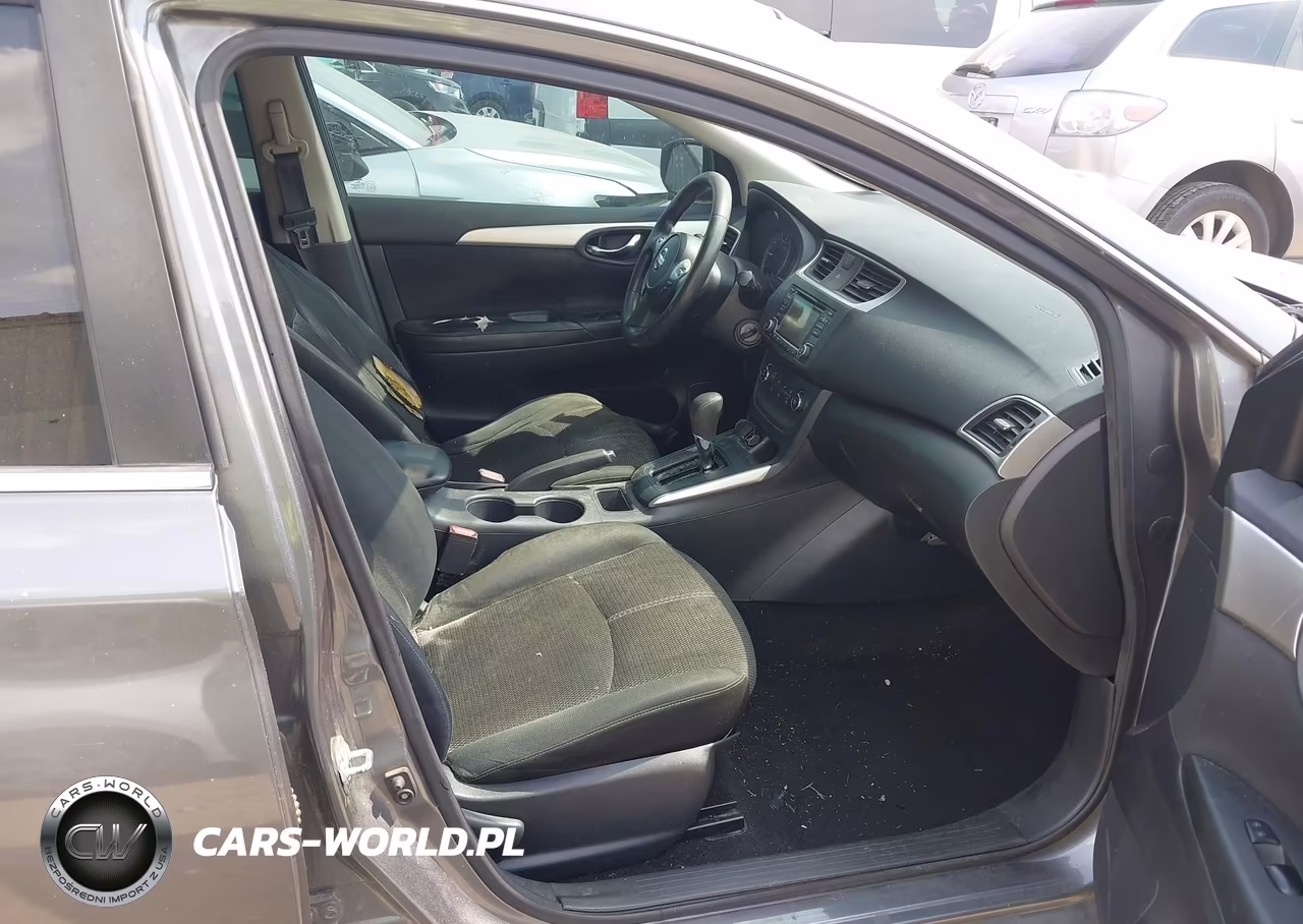 2018 Nissan Sentra S VIN:3N1AB7APXJY341919 - 5