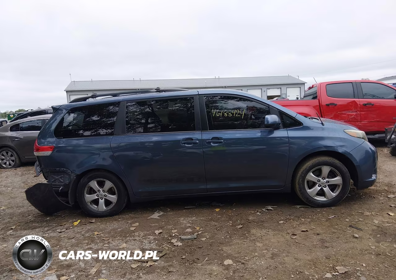 2013 Toyota Sienna Le V6 8 Passenger VIN:5TDKK3DC4DS330445 - 13