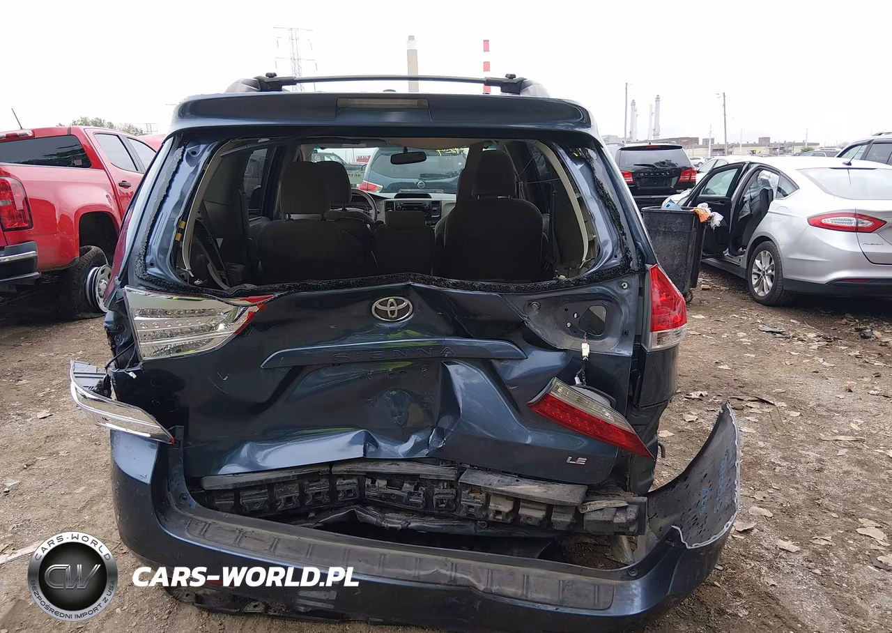 2013 Toyota Sienna Le V6 8 Passenger VIN:5TDKK3DC4DS330445 - 16