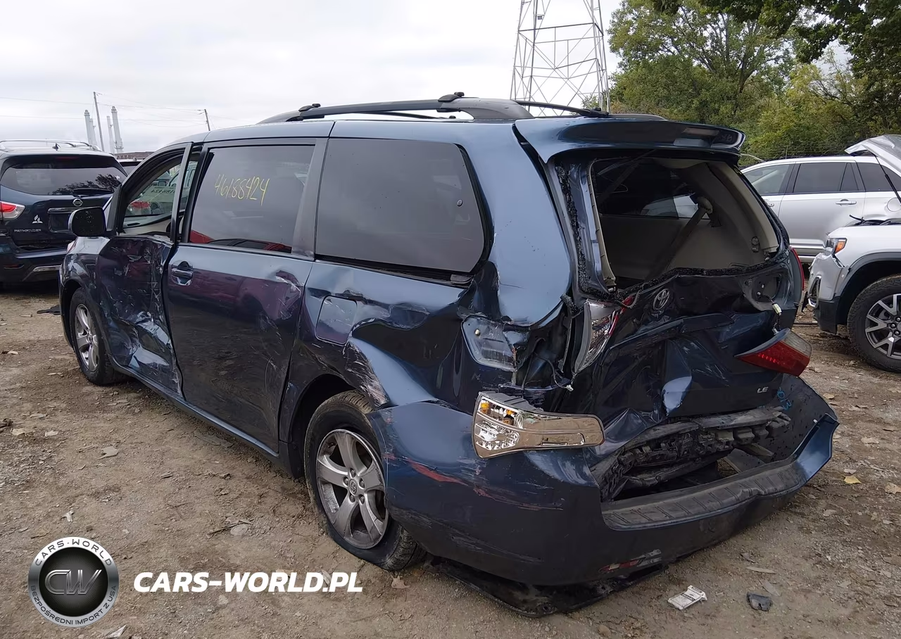 2013 Toyota Sienna Le V6 8 Passenger VIN:5TDKK3DC4DS330445 - 3