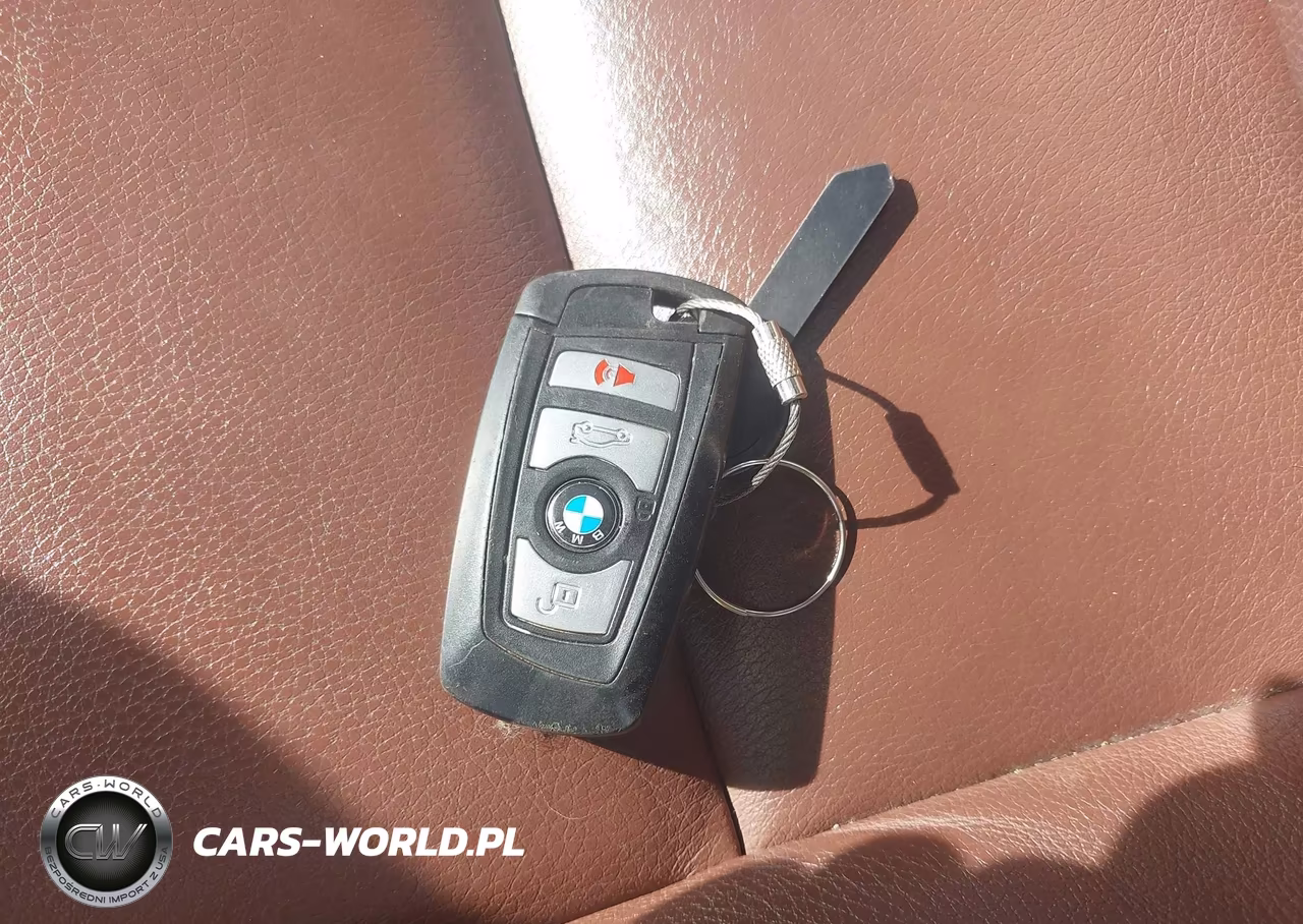 2013 BMW 535I VIN:WBAFR7C51DC826373 - 11