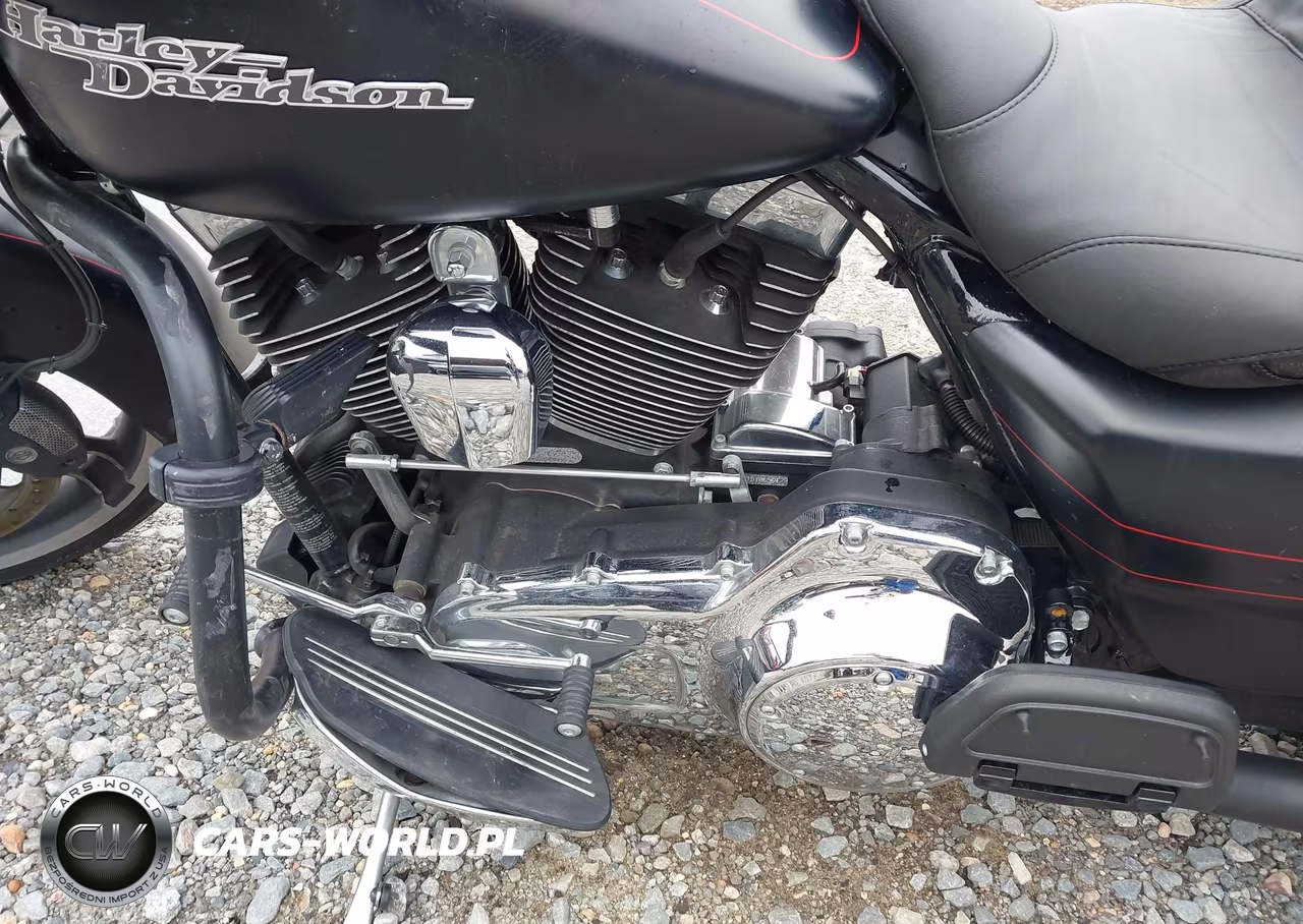 2015 Harley-Davidson Flhxs Street Glide Special VIN:1HD1KRM17FB654480 - 9
