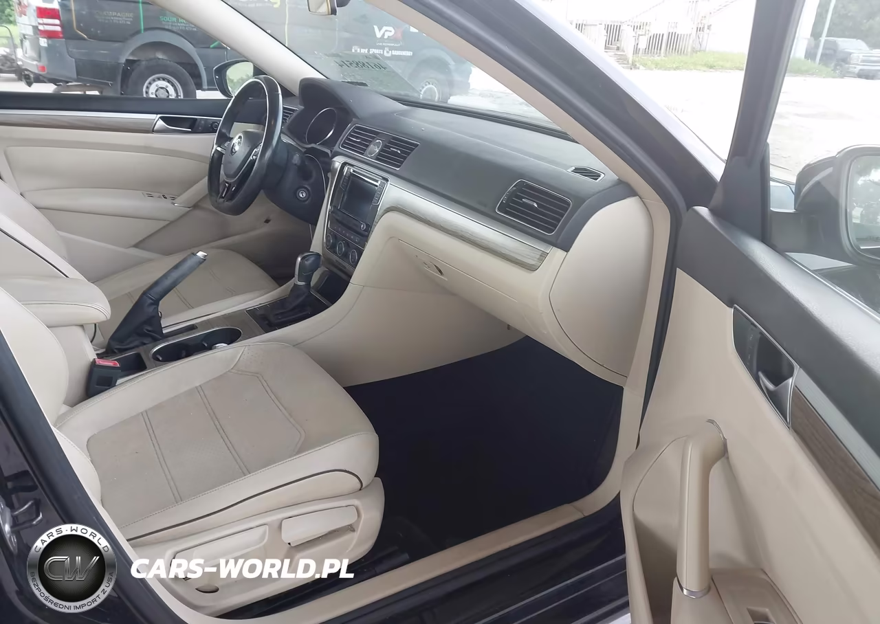 2016 Volkswagen Passat 1.8T Se VIN:1VWBS7A3XGC045666 - 5