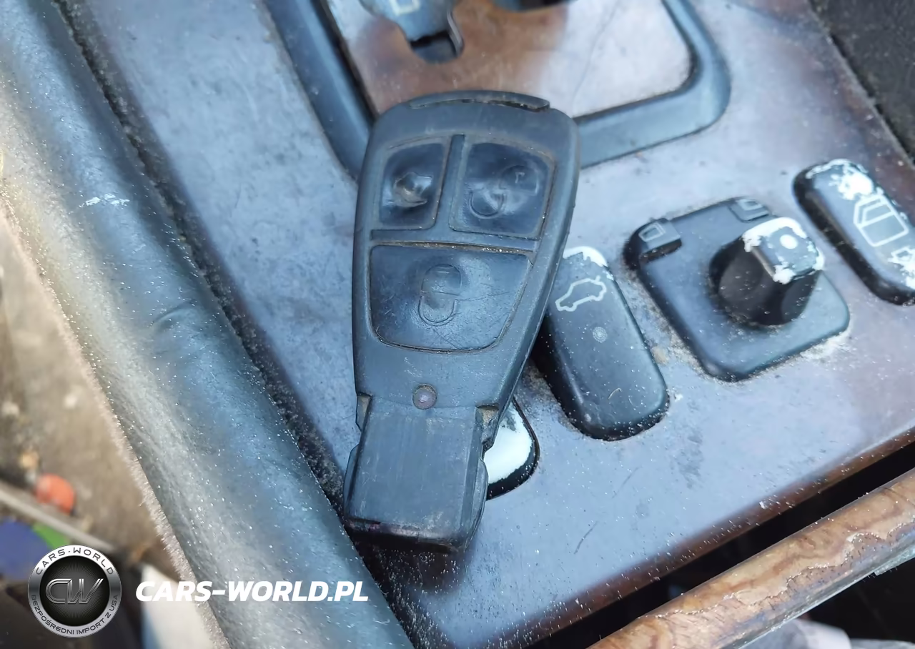 2000 Mercedes-Benz Clk 320 VIN:WDBLJ65G3YF122216 - 11