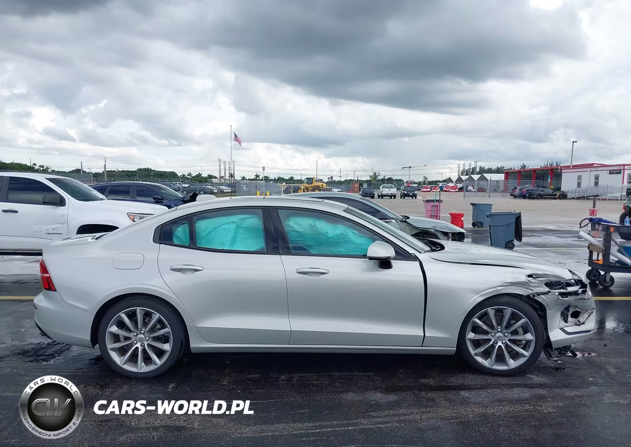 2020 Volvo S60 T5 Momentum VIN:7JR102FK8LG065202 - 13