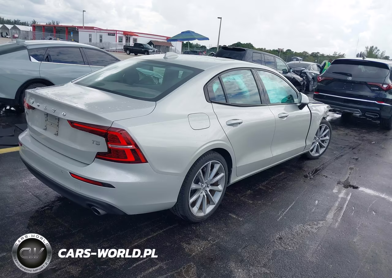 2020 Volvo S60 T5 Momentum VIN:7JR102FK8LG065202 - 4