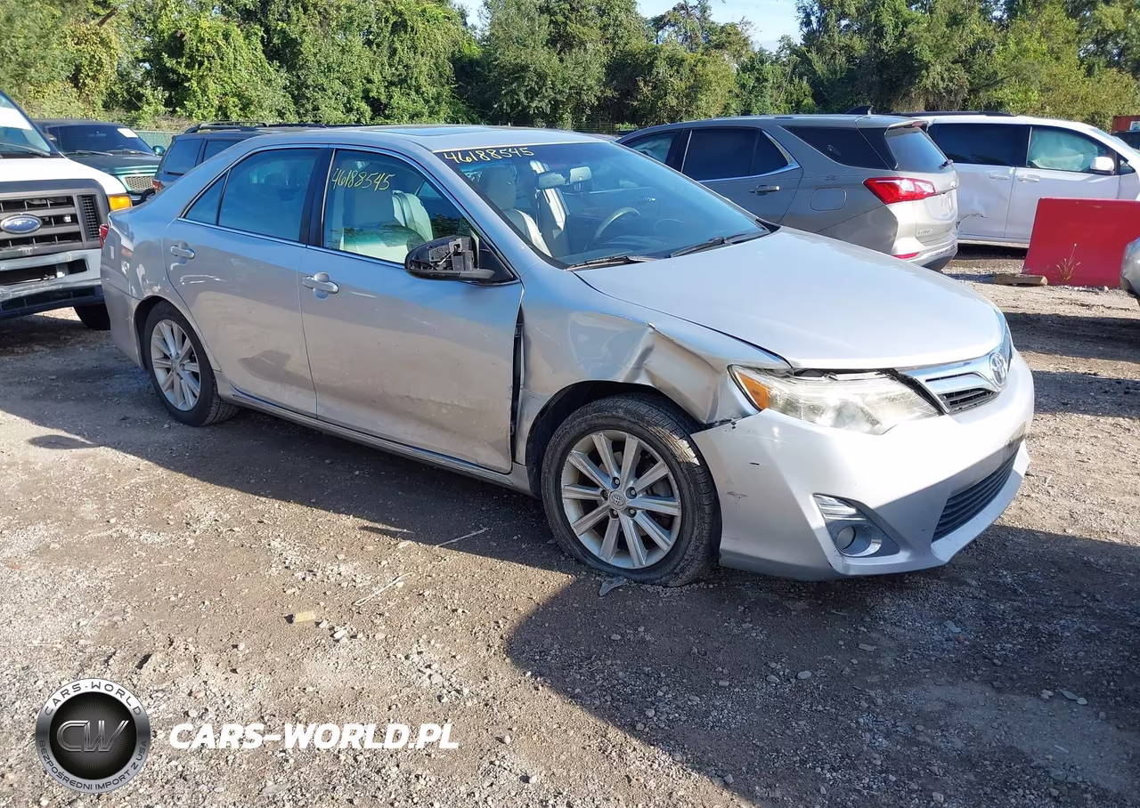 2014 Toyota Camry Xle – zdjęcie 1 z 16