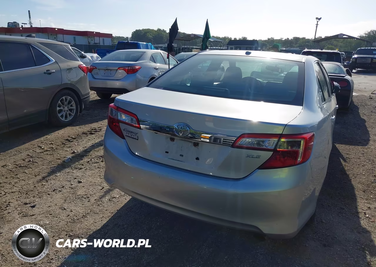 2014 Toyota Camry Xle VIN:4T1BF1FK5EU442841 - 16