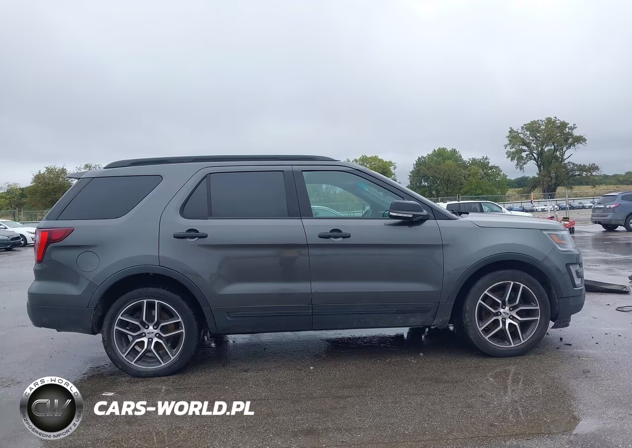2016 Ford Explorer Sport VIN:1FM5K8GT7GGA53161 - 13