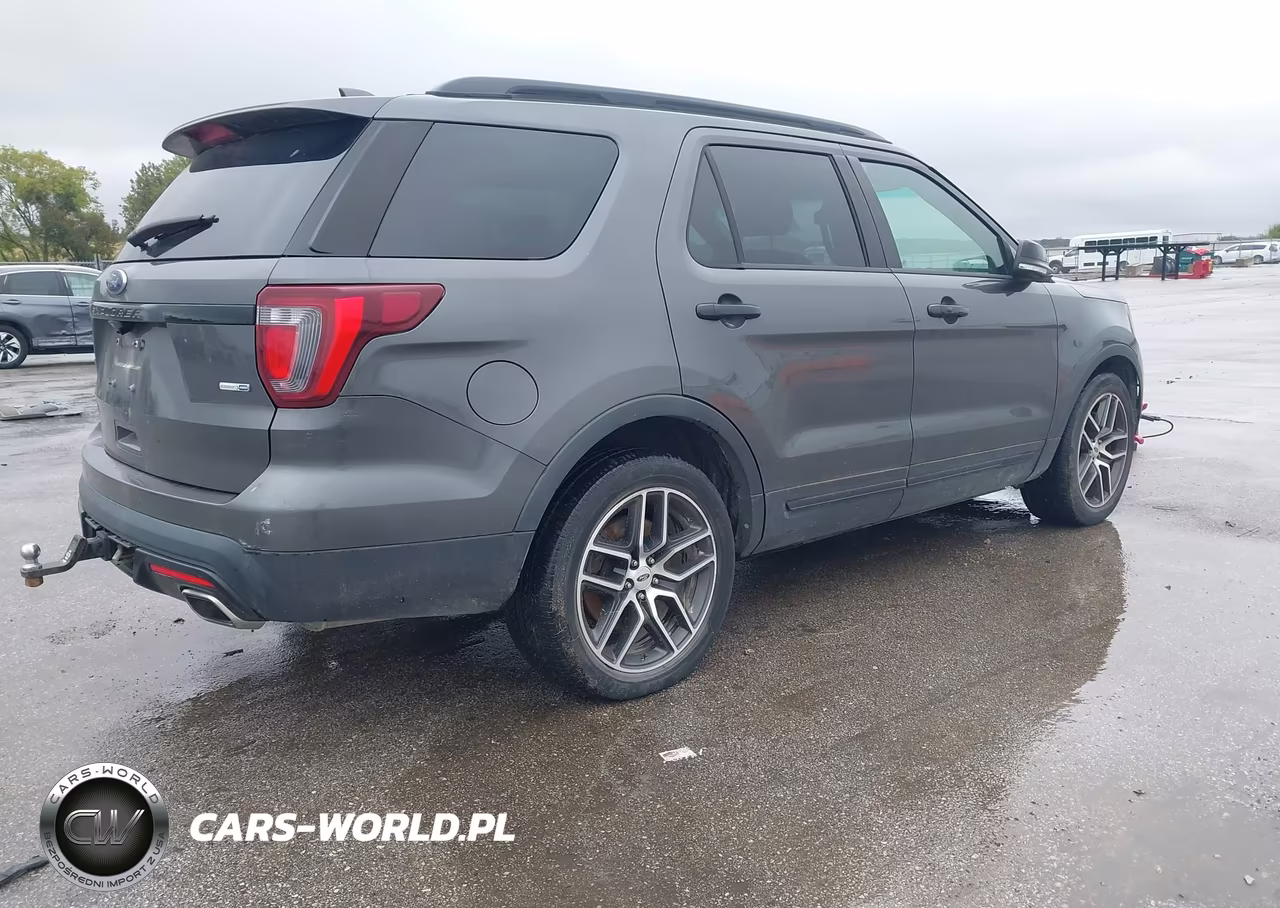 2016 Ford Explorer Sport VIN:1FM5K8GT7GGA53161 - 4