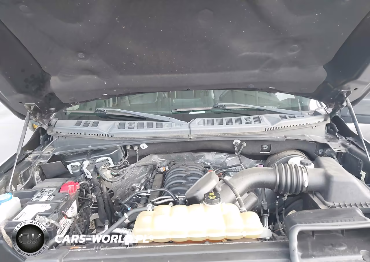2019 Ford F-150 Lariat VIN:1FTEW1C53KFA64664 - 10