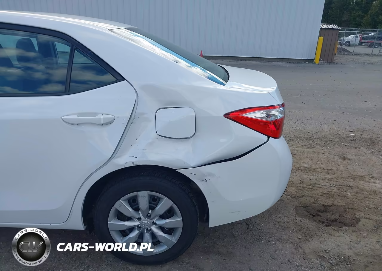 2015 Toyota Corolla Le VIN:2T1BURHE6FC399173 - 6