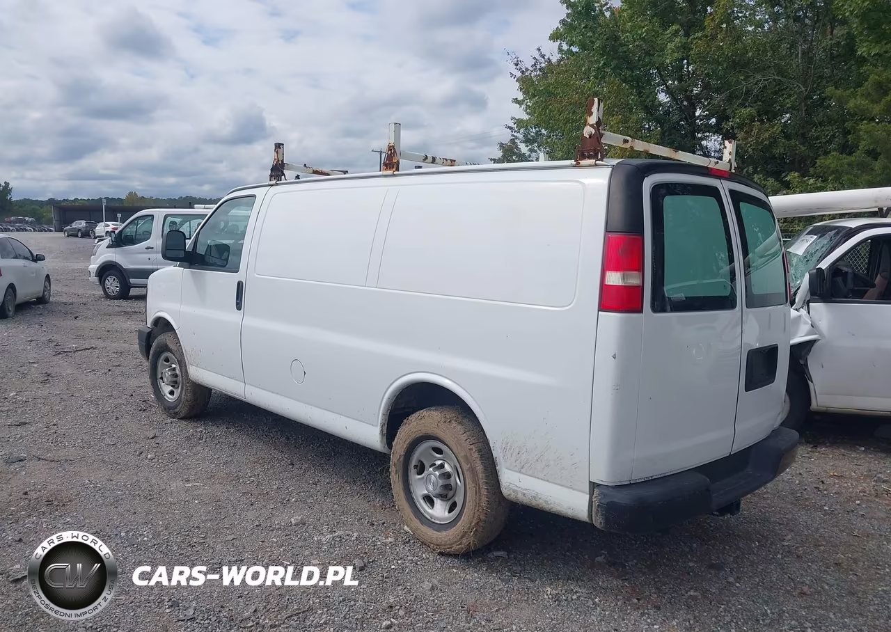 2016 Chevrolet Express Work Van VIN:1GCWGAFF8G1246936 - 3