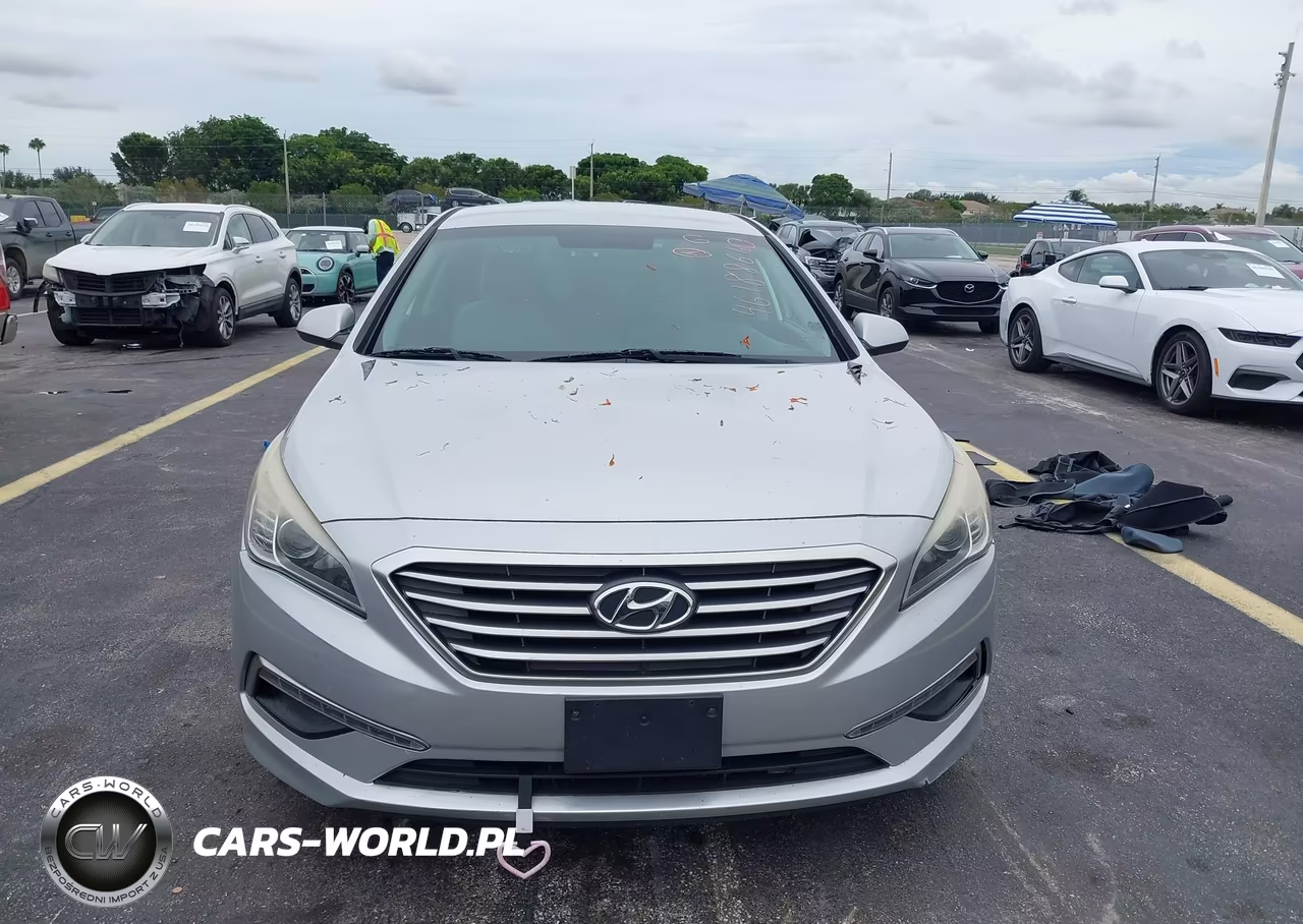 2015 Hyundai Sonata Se VIN:5NPE24AF3FH204958 - 12