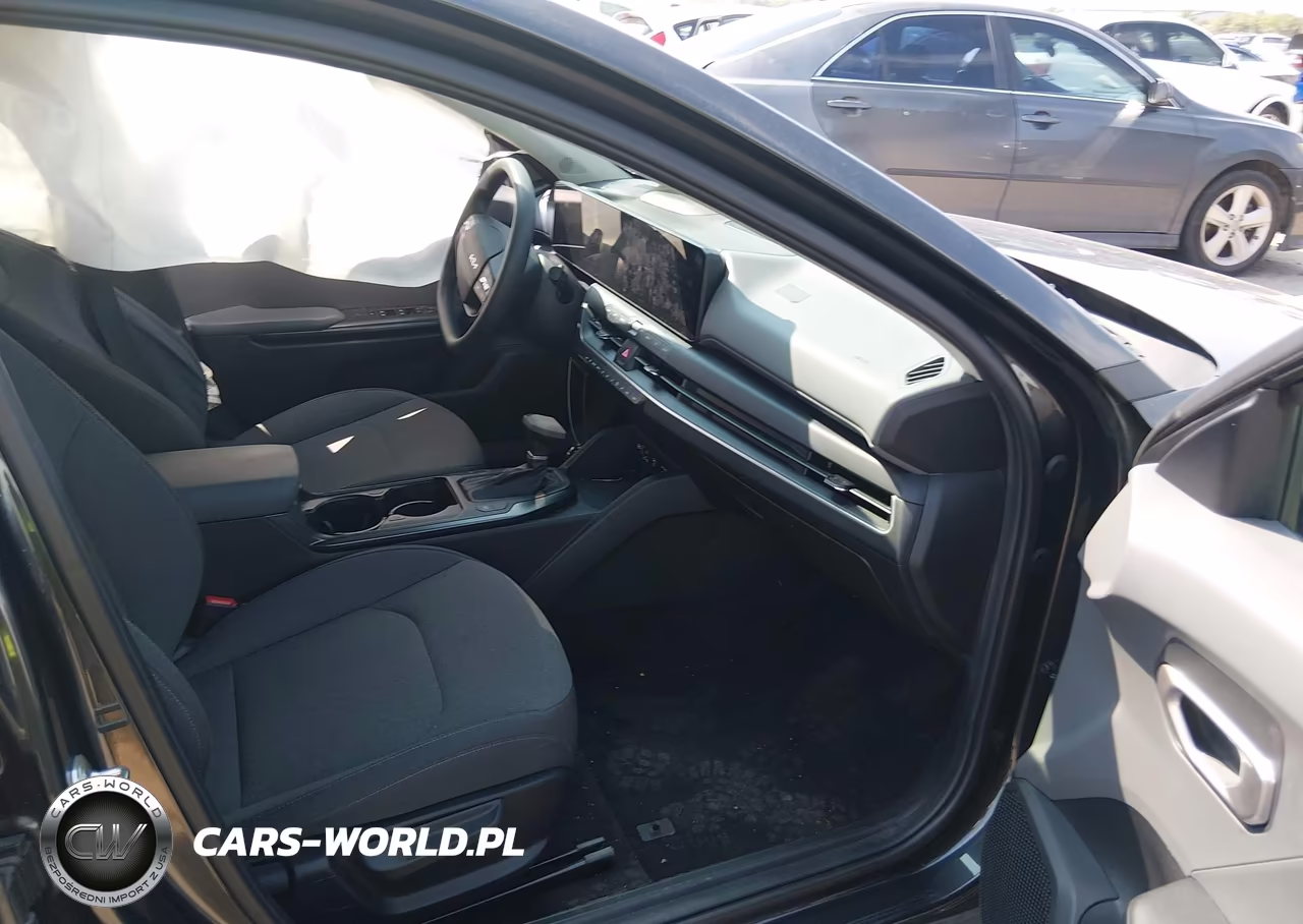 2025 Kia K4 Lxs VIN:3KPFT4DE7SE116692 - 5