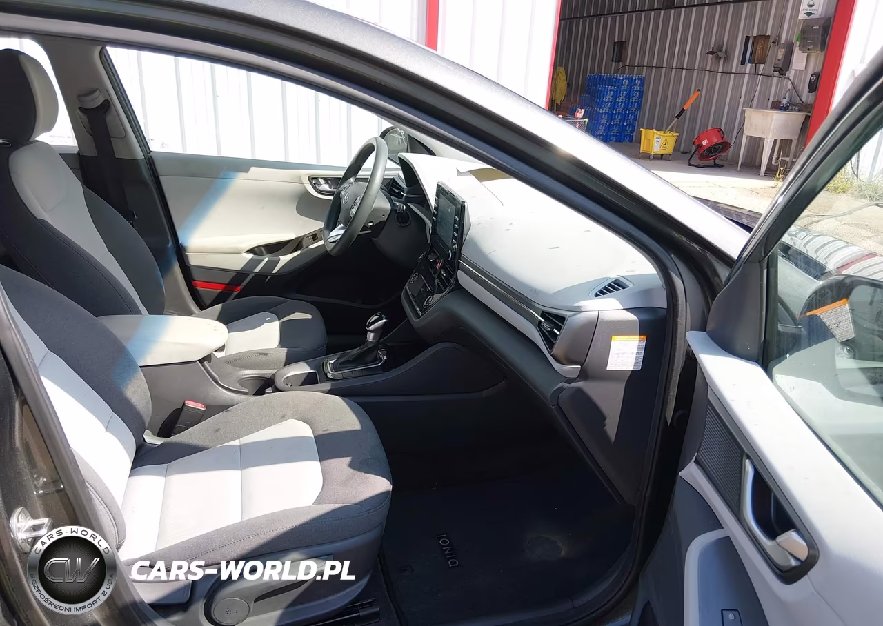 2020 Hyundai Ioniq Hybrid Blue VIN:KMHC65LC0LU221041 - 5