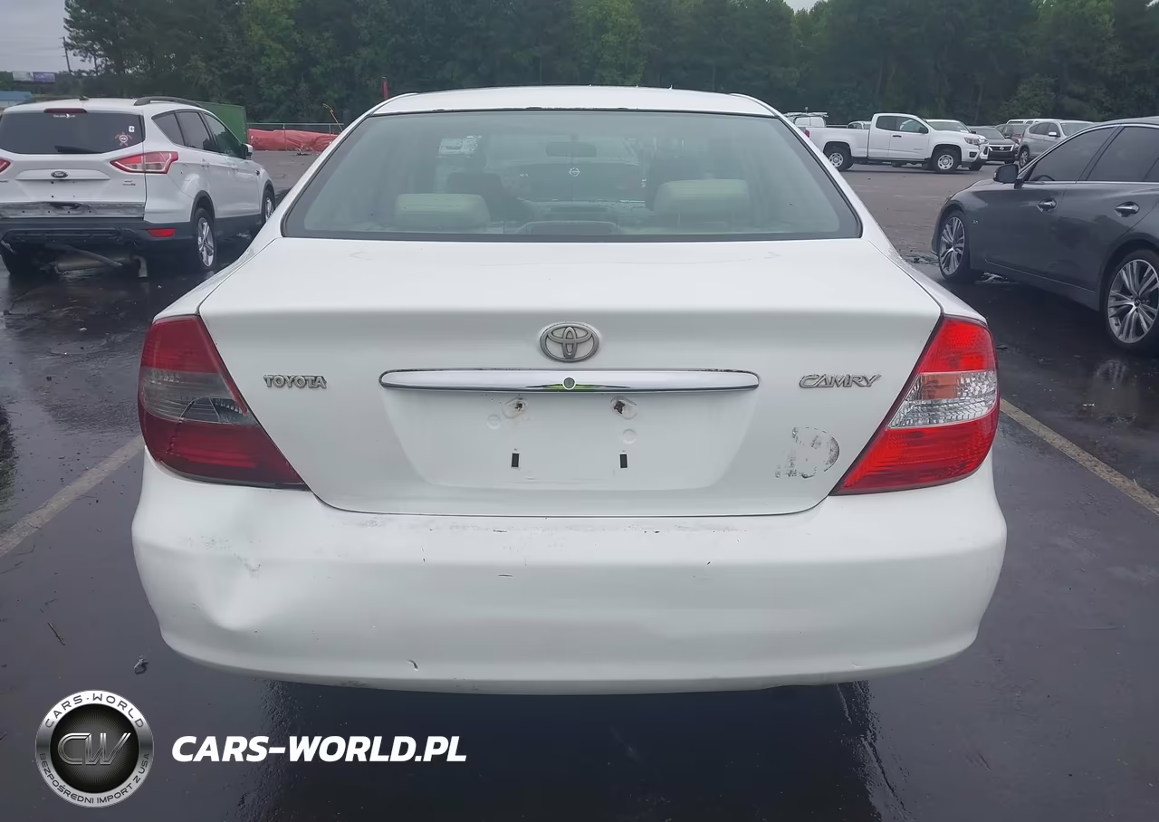 2004 Toyota Camry Le VIN:JTDBE32K640273394 - 16