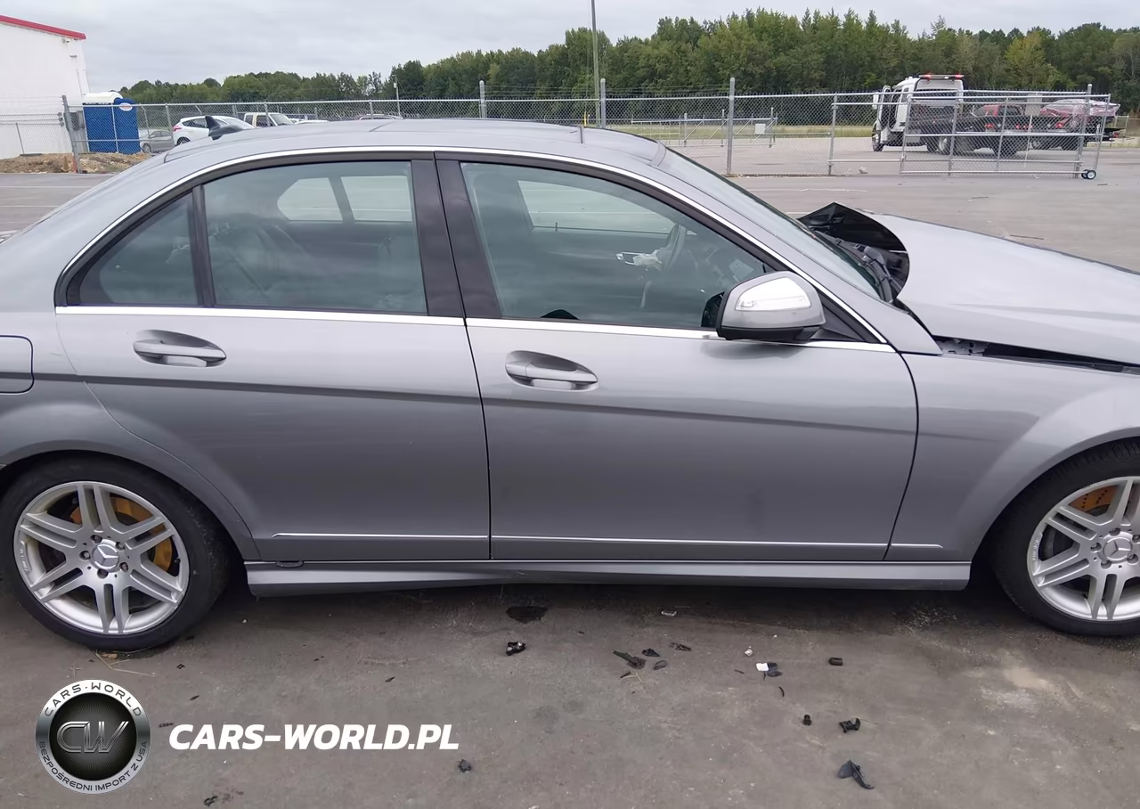 2009 Mercedes-Benz C-Class 3.5L Sport VIN:WDDGF56X59R042015 - 13