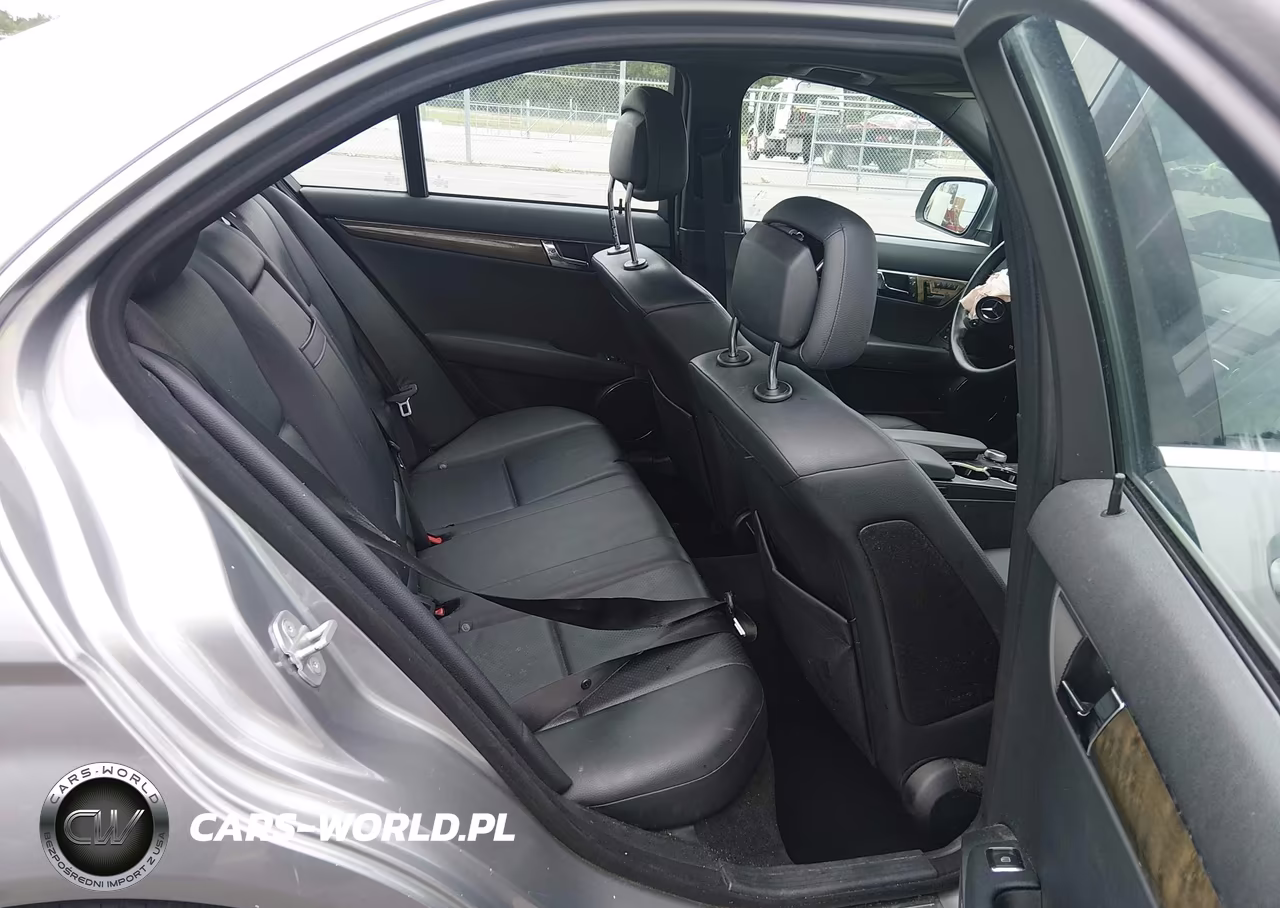 2009 Mercedes-Benz C-Class 3.5L Sport VIN:WDDGF56X59R042015 - 8