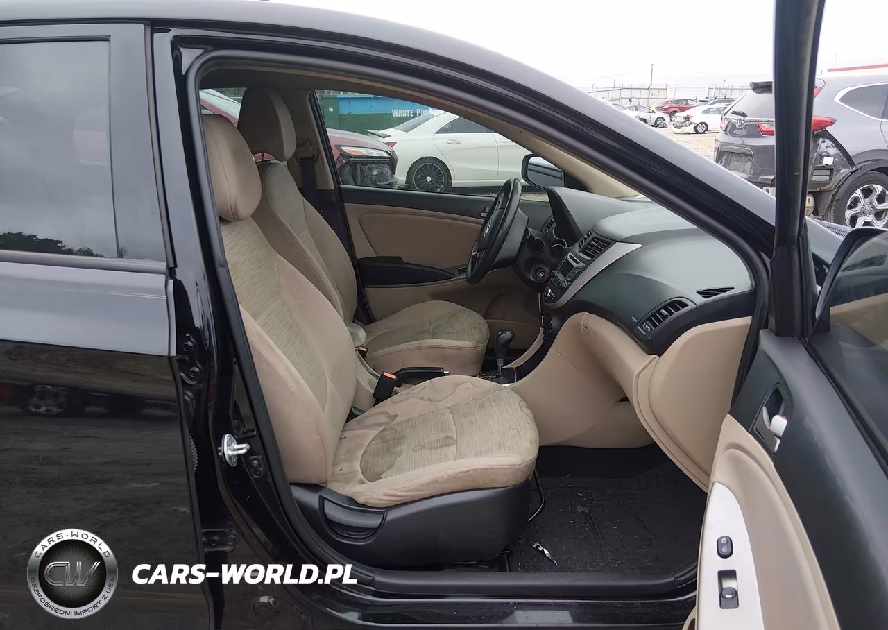 2017 Hyundai Accent Value Edition VIN:KMHCT4AE1HU318943 - 5