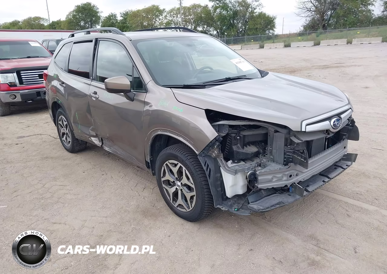 2020 Subaru Forester Premium VIN:JF2SKAJC7LH605335 - 1