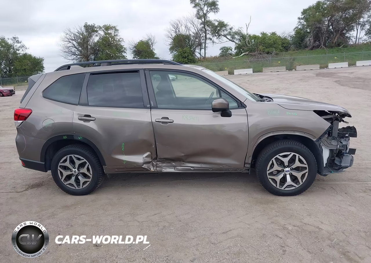 2020 Subaru Forester Premium VIN:JF2SKAJC7LH605335 - 14