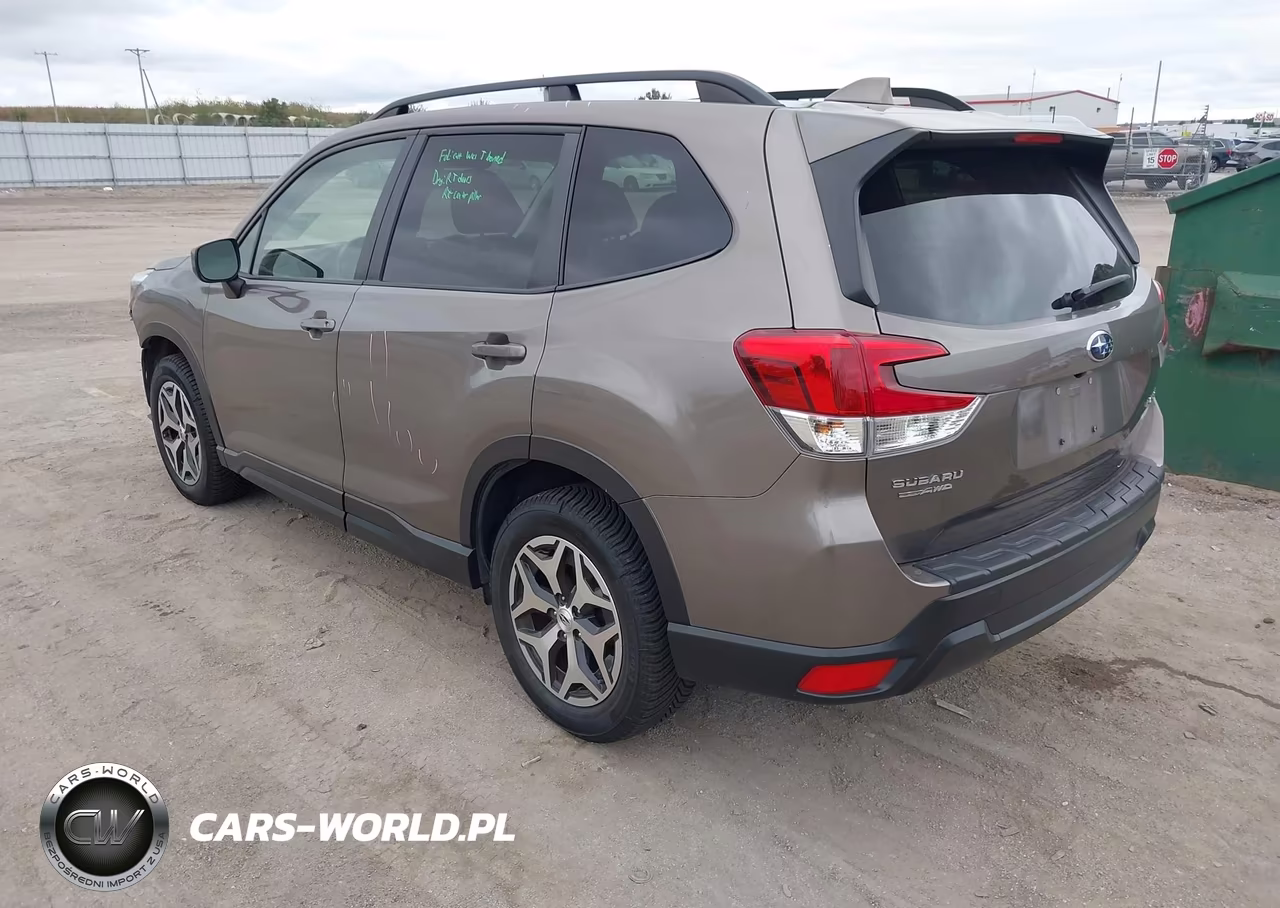 2020 Subaru Forester Premium VIN:JF2SKAJC7LH605335 - 3