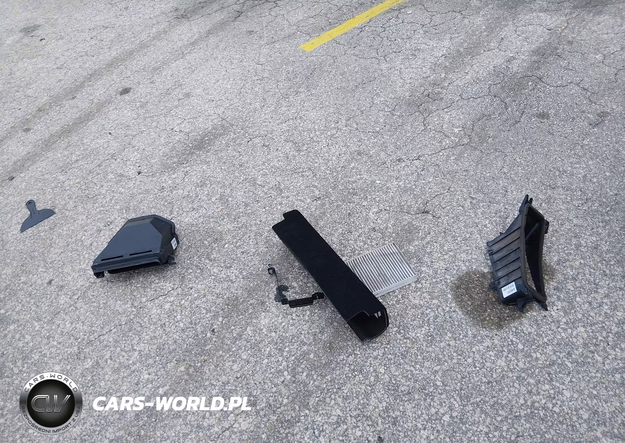 2013 Tesla Model S Performance VIN:5YJSA1DP2DFP05327 - 12