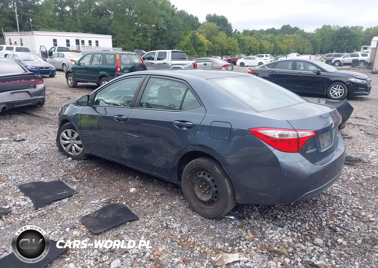 2015 Toyota Corolla Le VIN:2T1BURHE9FC391732 - 3