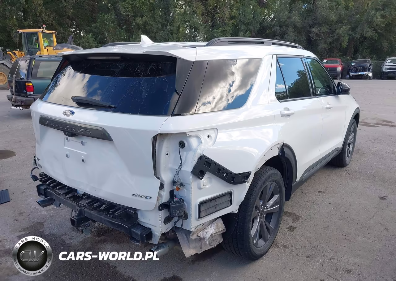 2022 Ford Explorer Xlt VIN:1FMSK8DH0NGA98412 - 4